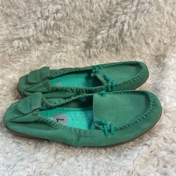 Hush Puppies Women's HPO2 FLEX Mint Green Leather Slip-On flats Medium Moyen SZ7 - Picture 2 of 9